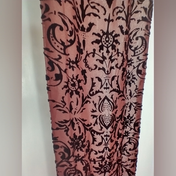 CUT VELVET 2 PLY SCARF - Picture 6 of 6